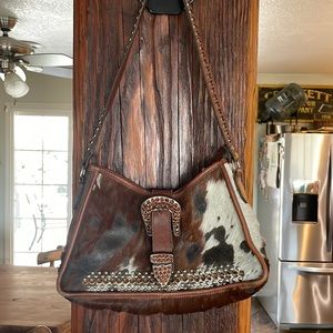Like New BB Simon Cowhide Purse